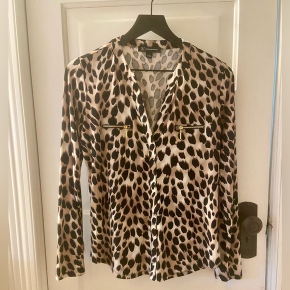 INC International Concepts Zip Pocket top - size S - Picture 1 of 4